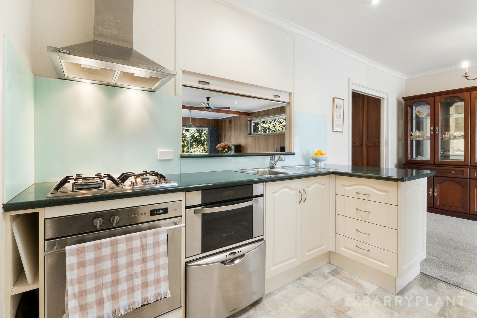 34 Lomond Avenue, Kilsyth, VIC 3137, Kilsyth - Thumbnail 4
