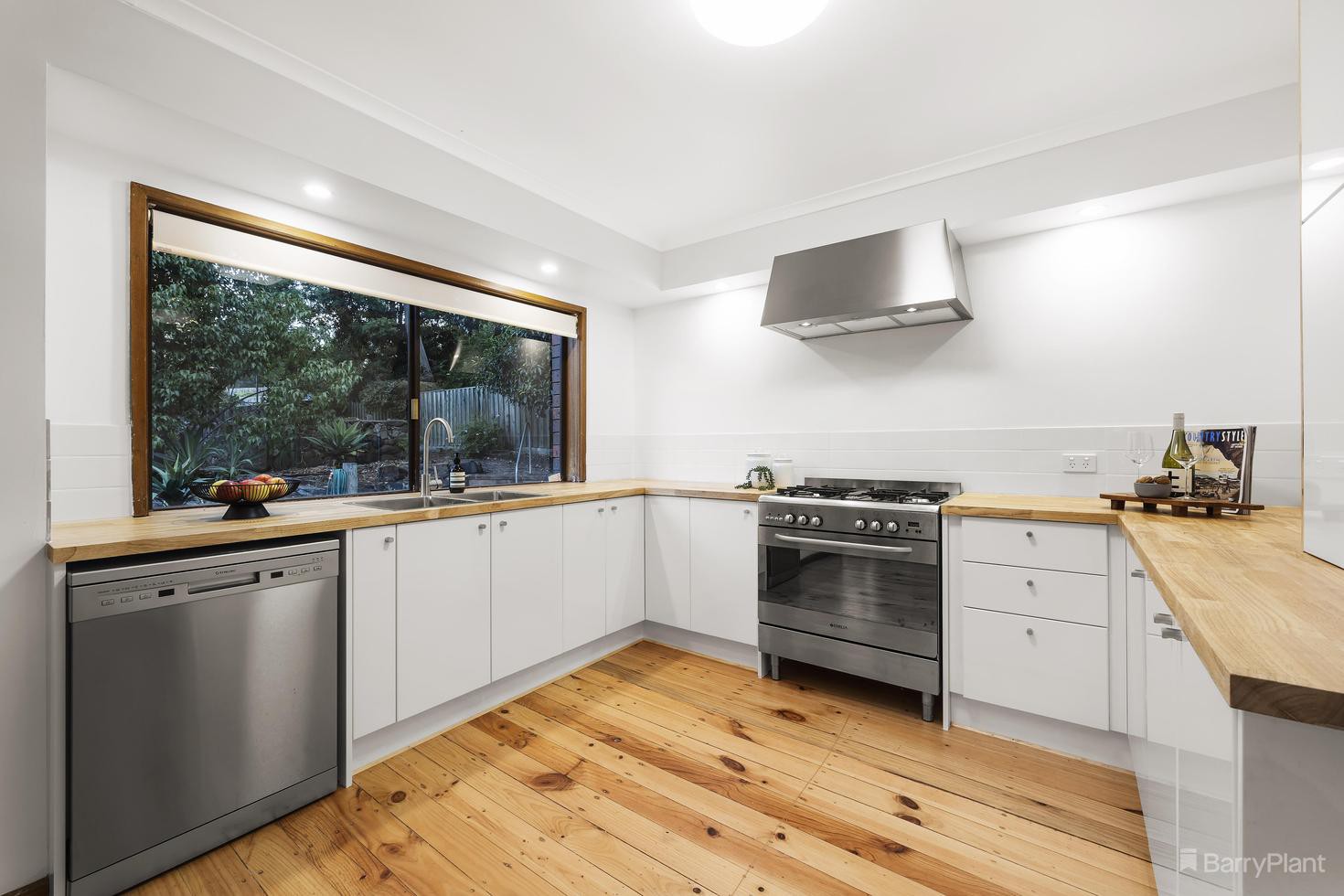 34 Luck Street, Eltham, VIC 3095, Eltham - Thumbnail 3