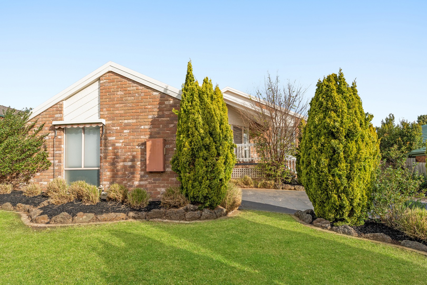 34 Lydia Mary Drive, Berwick, VIC 3806 Sold