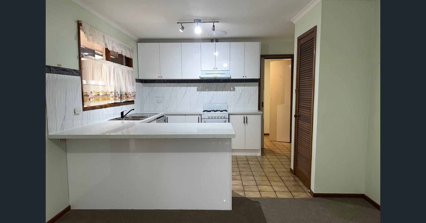 34 Malleehen Street, Werribee, VIC 3030, Werribee - Thumbnail 5