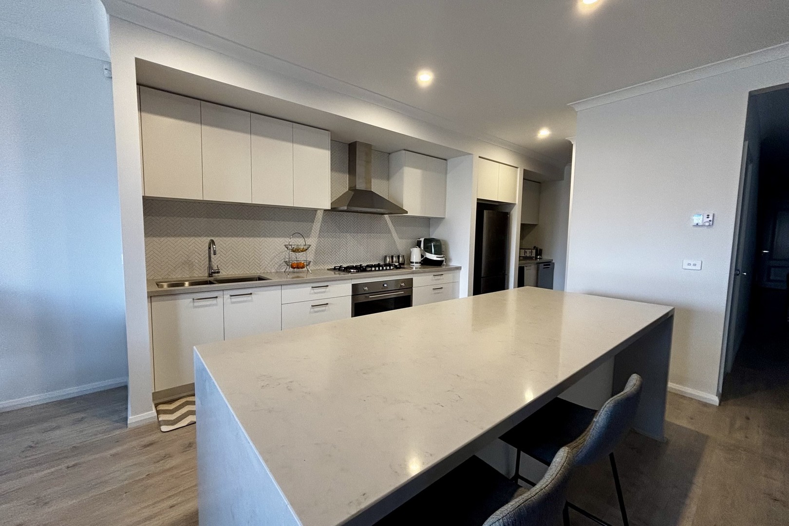 34 Maremmano Crescent, Taylors Lakes, VIC 3038, Taylors Lakes - Thumbnail 2
