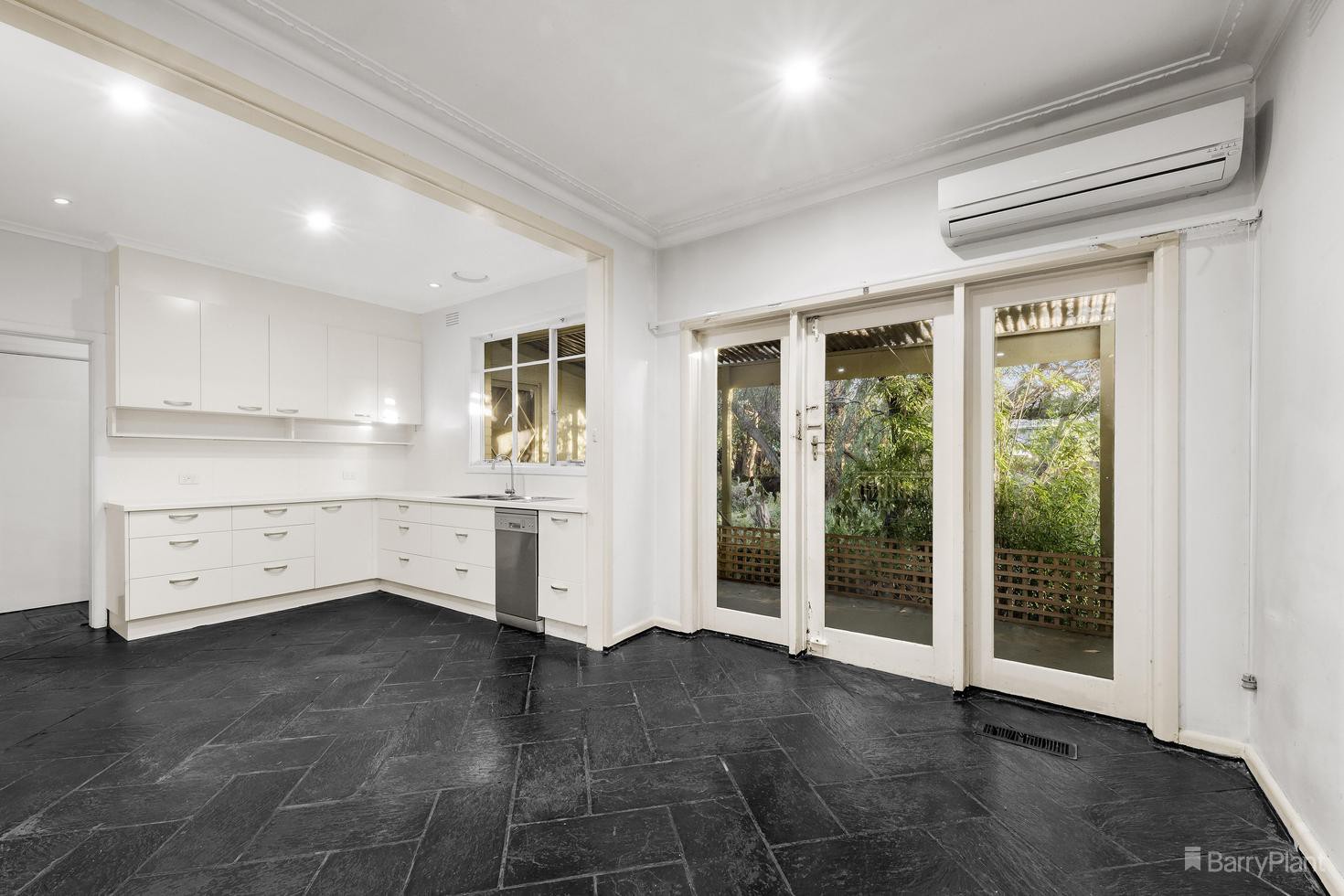 34 Marianne Way, Doncaster, VIC 3108, Doncaster - Thumbnail 3