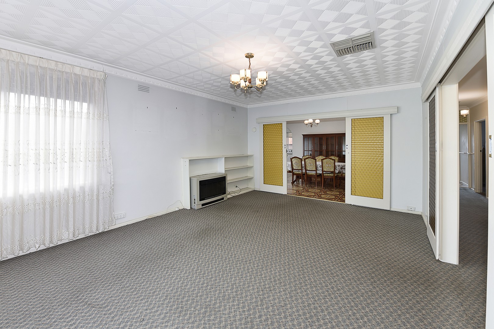 34 Massey Avenue, Reservoir, VIC 3073 - Thumbnail 2 - 30/05/2025