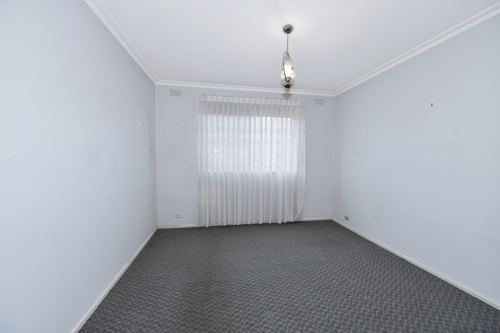 34 Massey Avenue, Reservoir, VIC 3073, Reservoir - Thumbnail 8