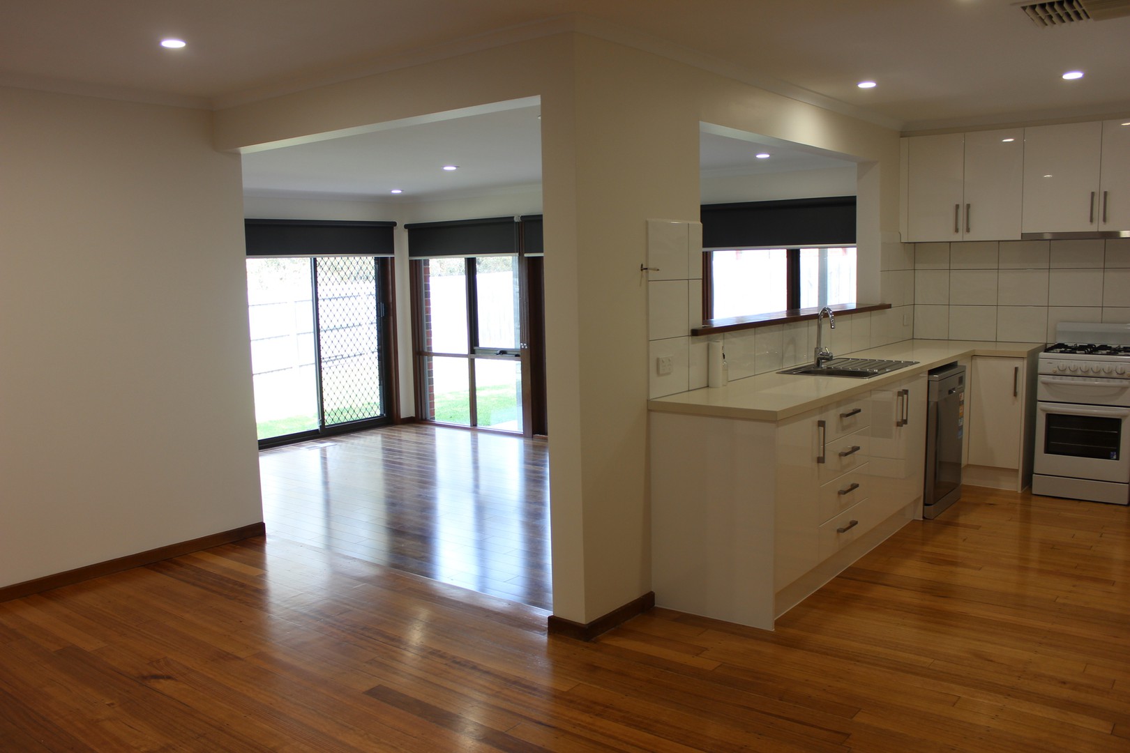 34 Medora Avenue, Bundoora, VIC 3083, Bundoora - Thumbnail 2