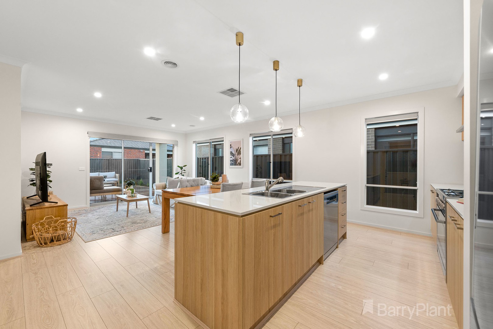 34 Melodie Drive, Officer, VIC 3809, Officer - Thumbnail 5