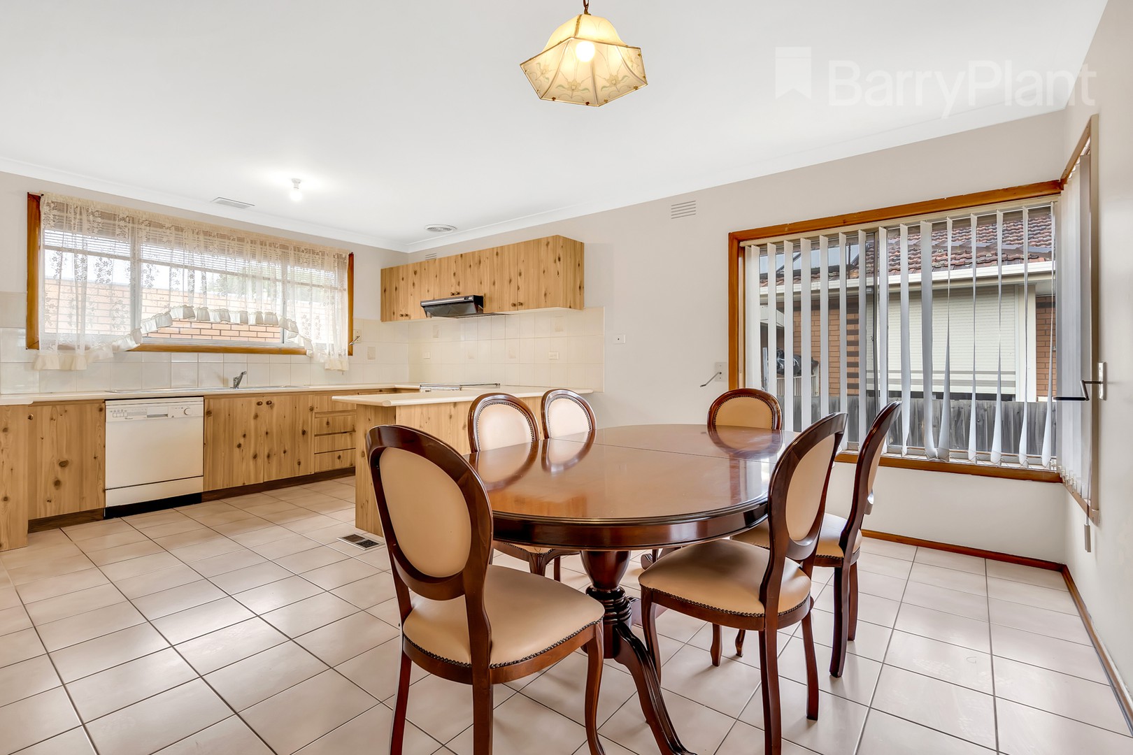 34 Moira Avenue, Reservoir, VIC 3073, Reservoir - Thumbnail 5