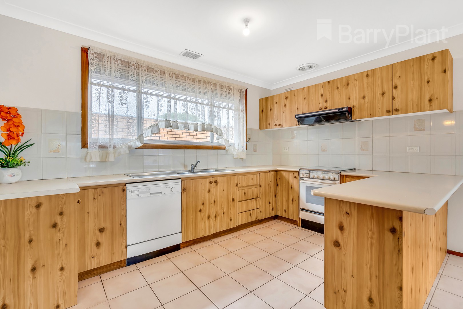 34 Moira Avenue, Reservoir, VIC 3073, Reservoir - Thumbnail 6