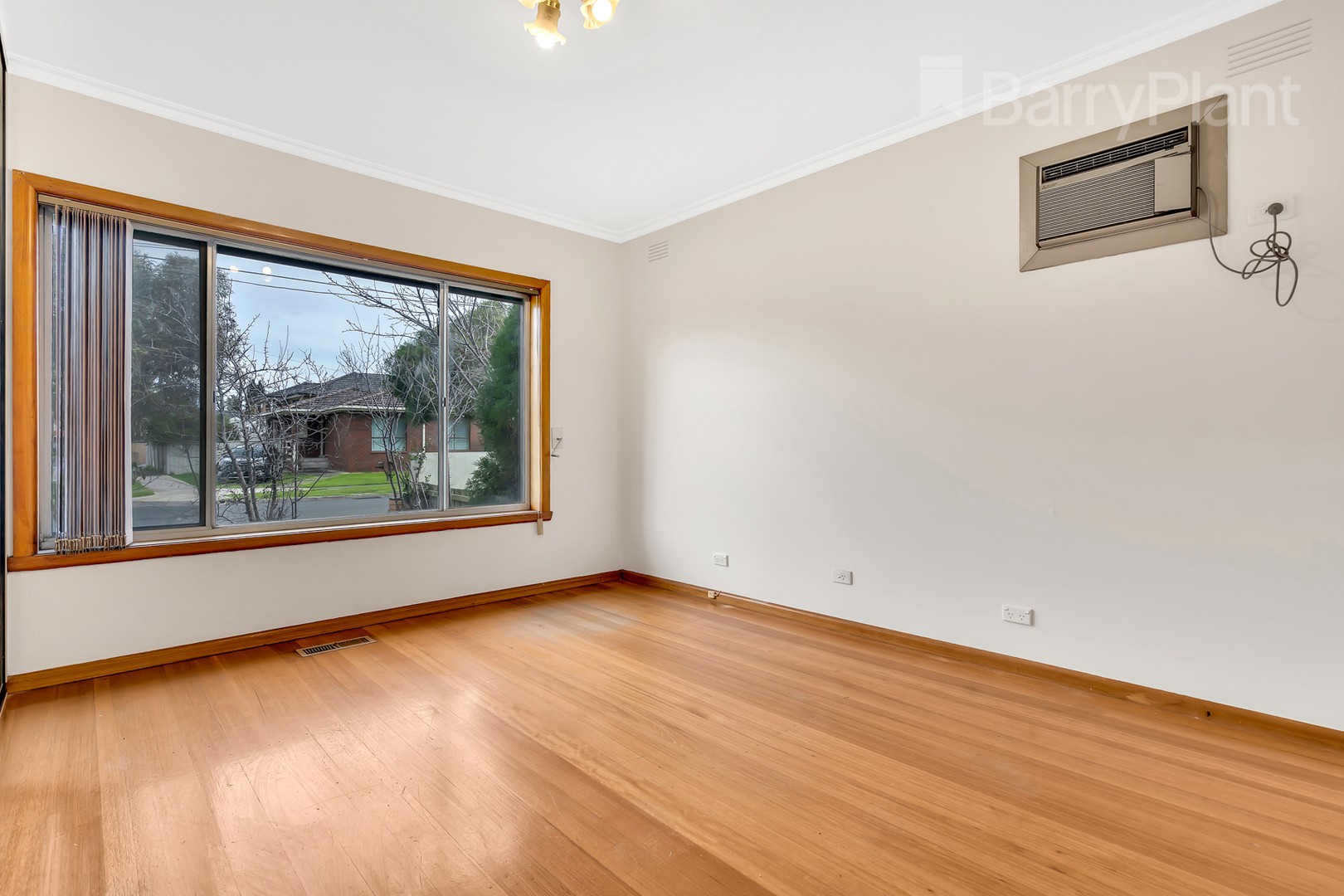 34 Moira Avenue, Reservoir, VIC 3073, Reservoir - Thumbnail 7