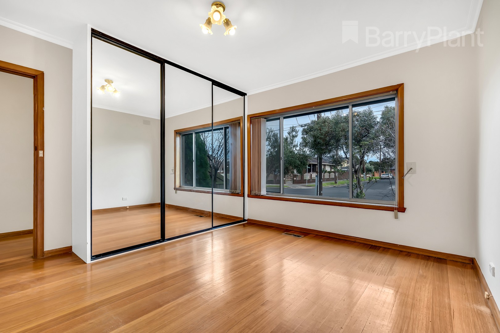 34 Moira Avenue, Reservoir, VIC 3073, Reservoir - Thumbnail 8