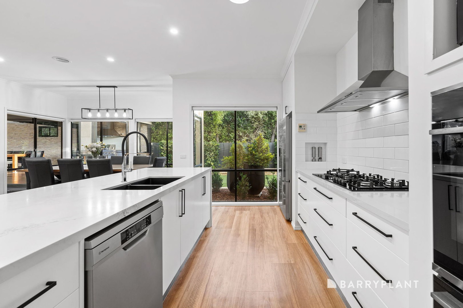 34 Monastery Close, Wantirna South, VIC 3152, Wantirna South - Thumbnail 5