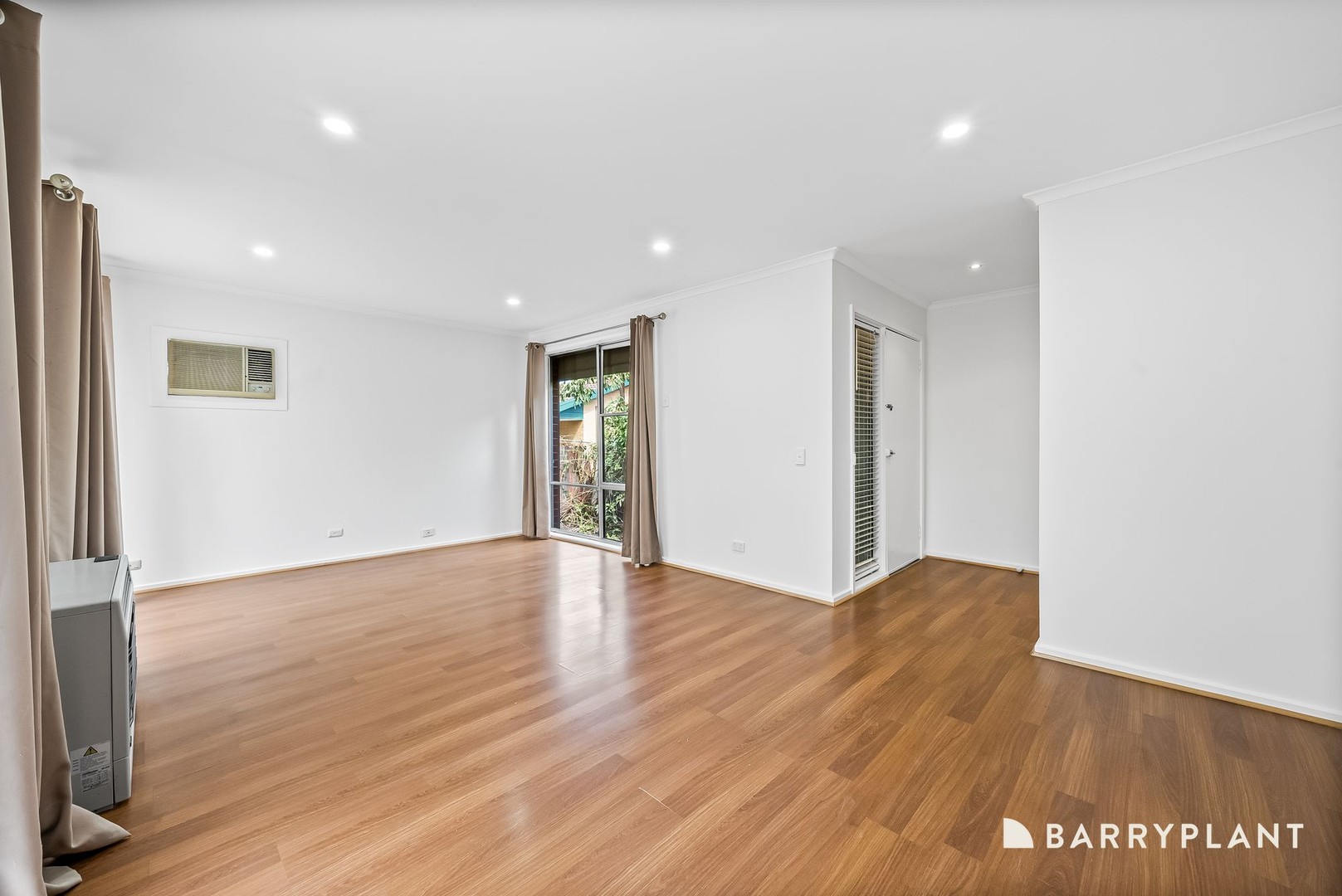 34 Nicholson Parade, Sunshine West, VIC 3020, Sunshine West - Thumbnail 3