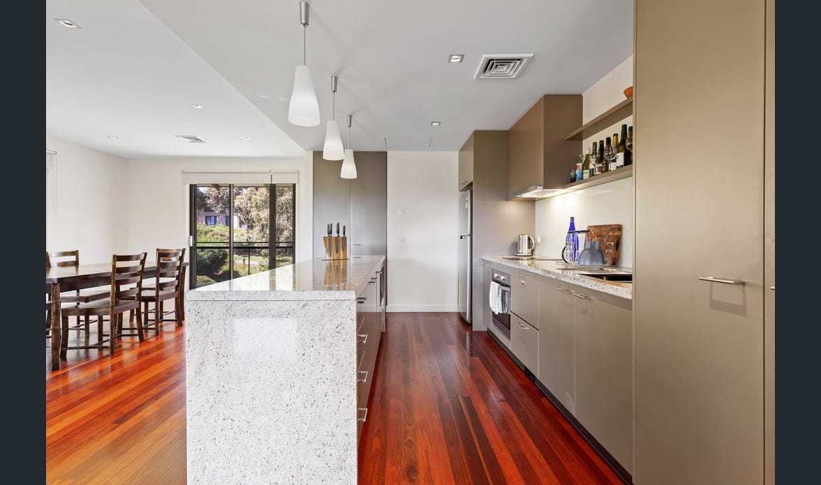 34 Oak Court, Chirnside Park, VIC 3116, Chirnside Park - Thumbnail 2