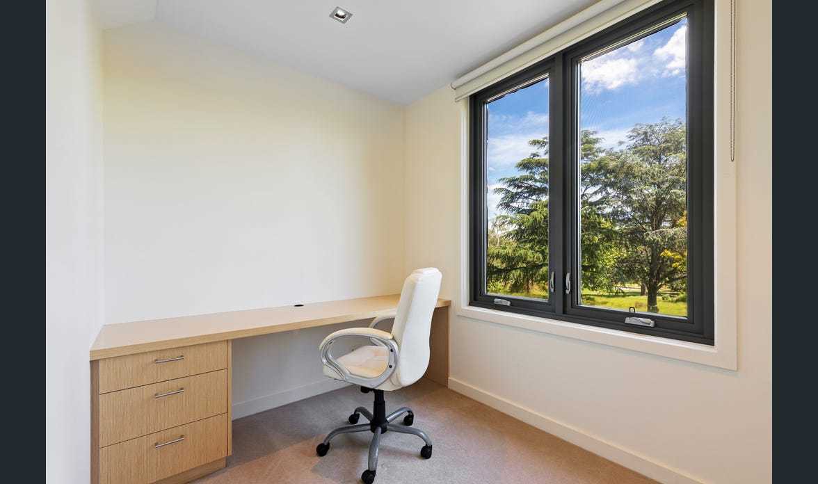 34 Oak Court, Chirnside Park, VIC 3116, Chirnside Park - Thumbnail 4
