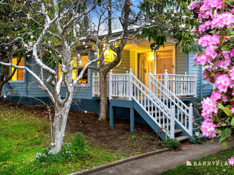 34 Old Warburton Road, Warburton, VIC 3799 - Image - 11/09/2025