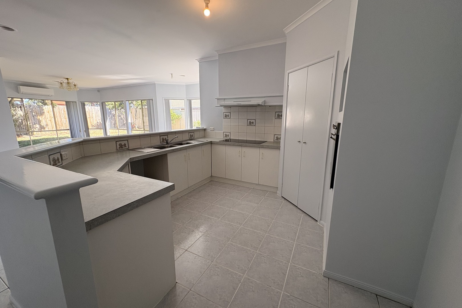 34 Patonga Drive, Delahey, VIC 3037, Delahey - Thumbnail 4