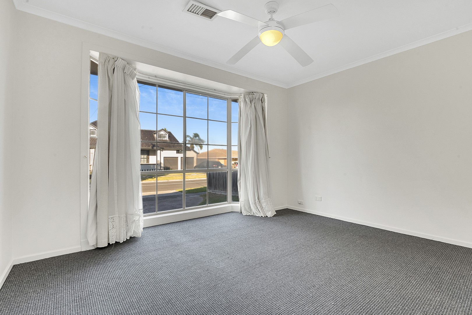 34 Princetown Avenue, Craigieburn, VIC 3064, Craigieburn - Thumbnail 6