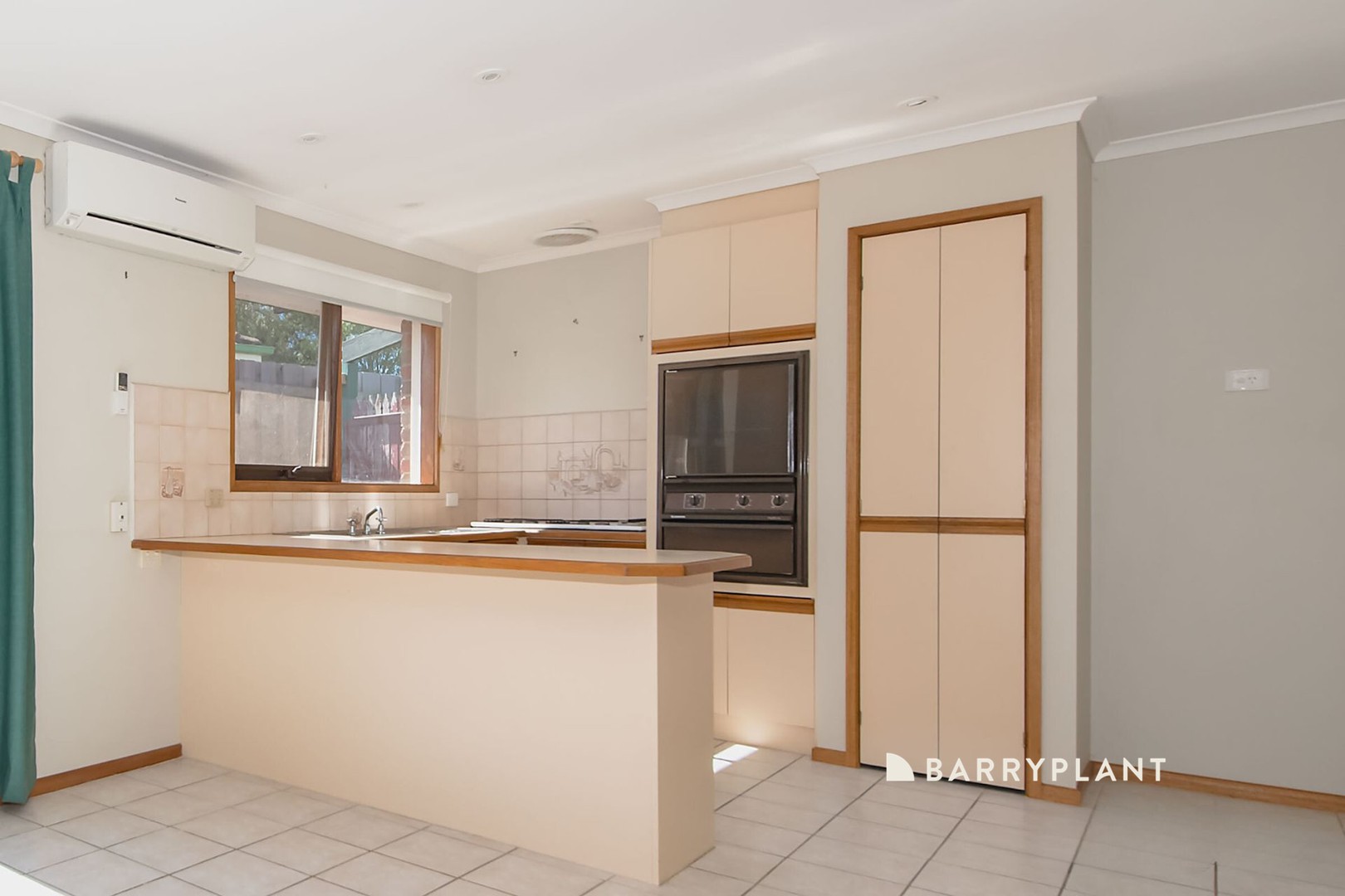 34 Ravensthorpe Crescent, Narre Warren, VIC 3805, Narre Warren - Thumbnail 2
