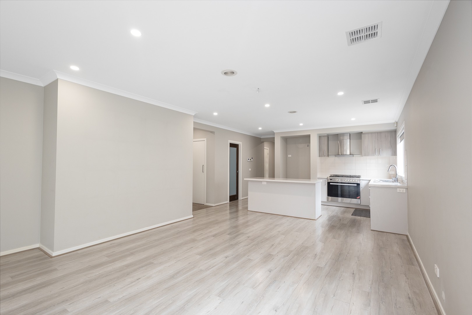 34 Revelstoke Street, Mickleham, VIC 3064 - Thumbnail 2 - 26/02/2026