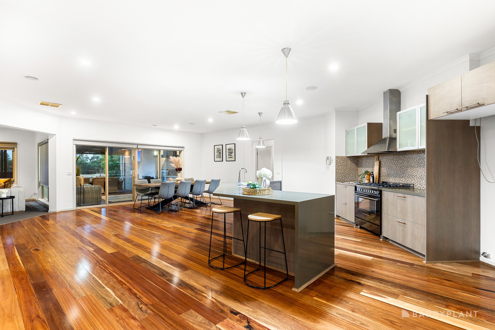 34 Riverglades Drive, Sanctuary Lakes, VIC 3030, Point Cook - Thumbnail 4