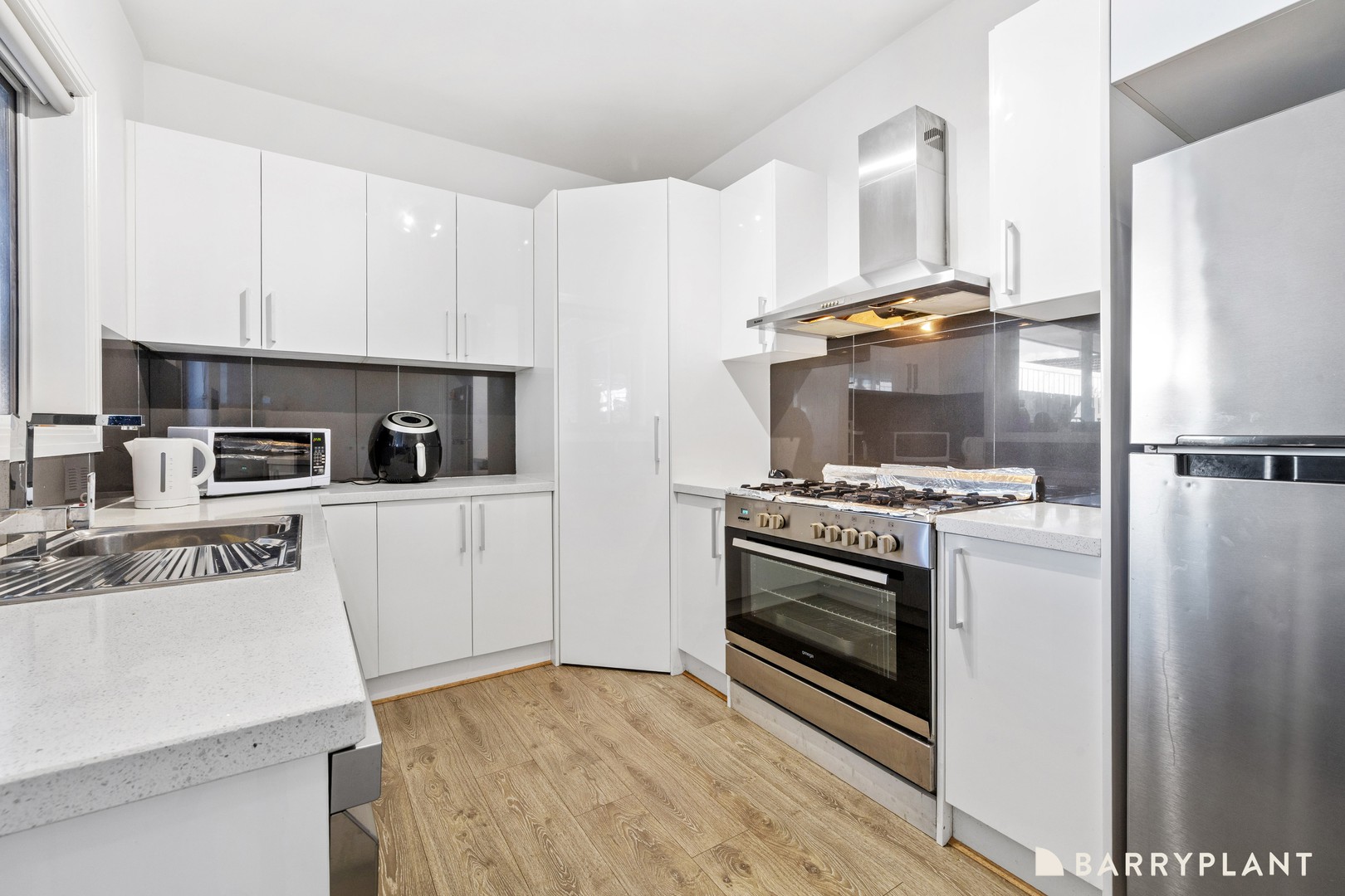 34 Romsey Avenue, Sunshine North, VIC 3020 - Thumbnail 2 - 05/05/2025