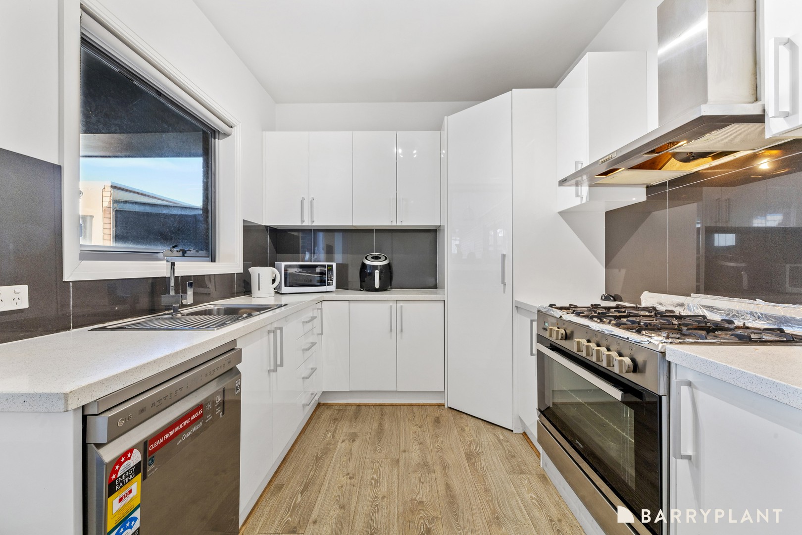 34 Romsey Avenue, Sunshine North, VIC 3020, Sunshine North - Thumbnail 3