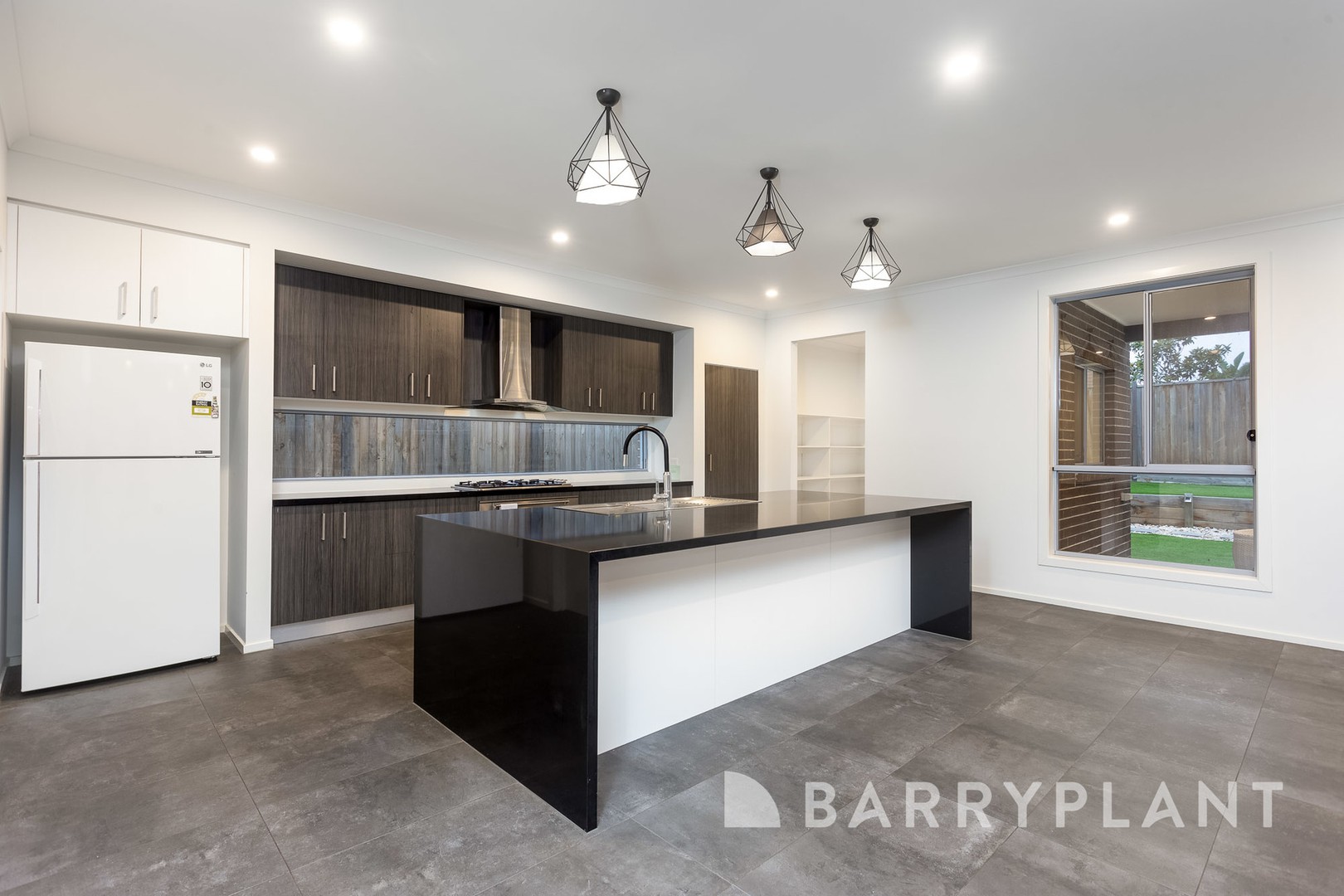 34 Rothbury Parkway, Williams Landing, VIC 3027, Williams Landing - Thumbnail 2
