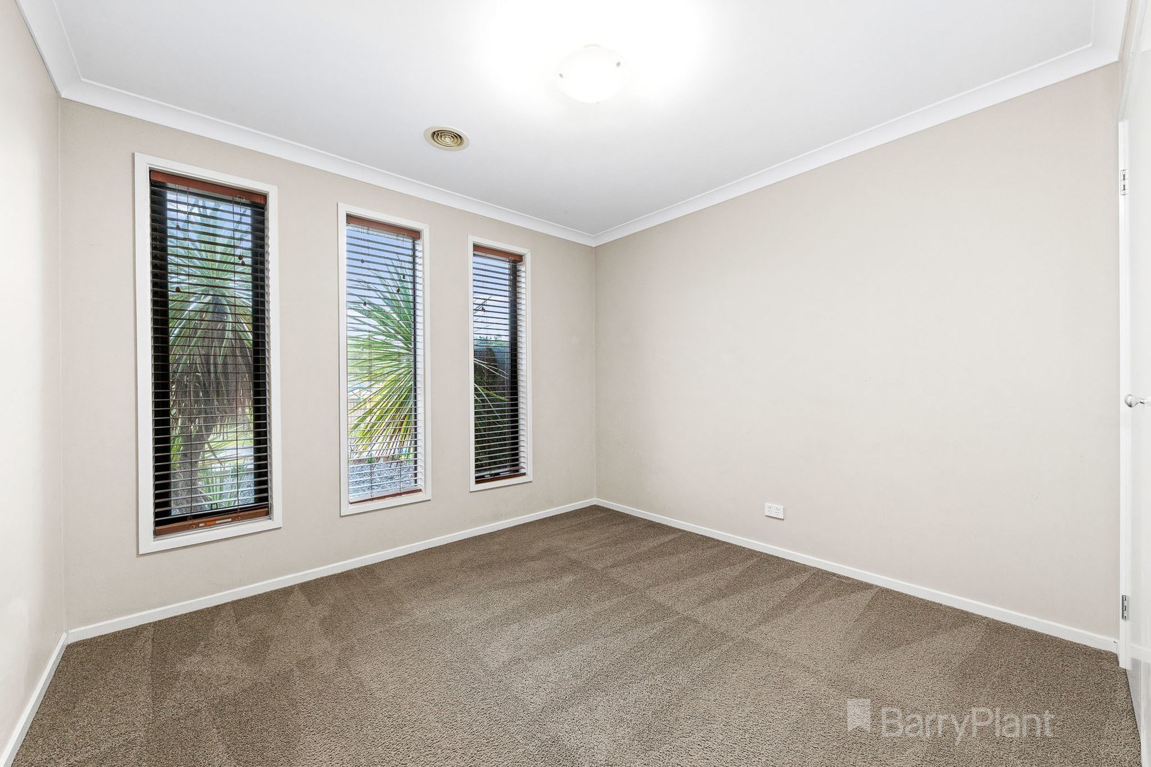 34 Seebeck Drive, Narre Warren South, VIC 3805, Narre Warren South - Thumbnail 8