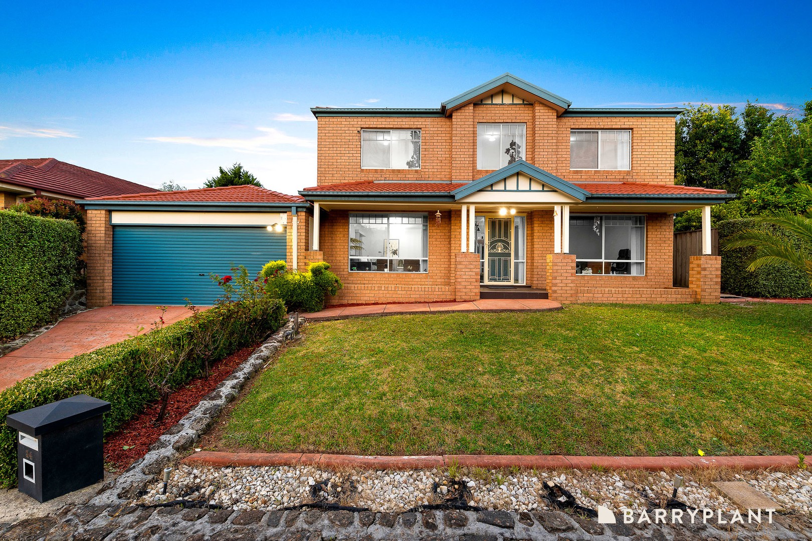 34 Streeton Way, Berwick, VIC 3806, Berwick - Thumbnail 2