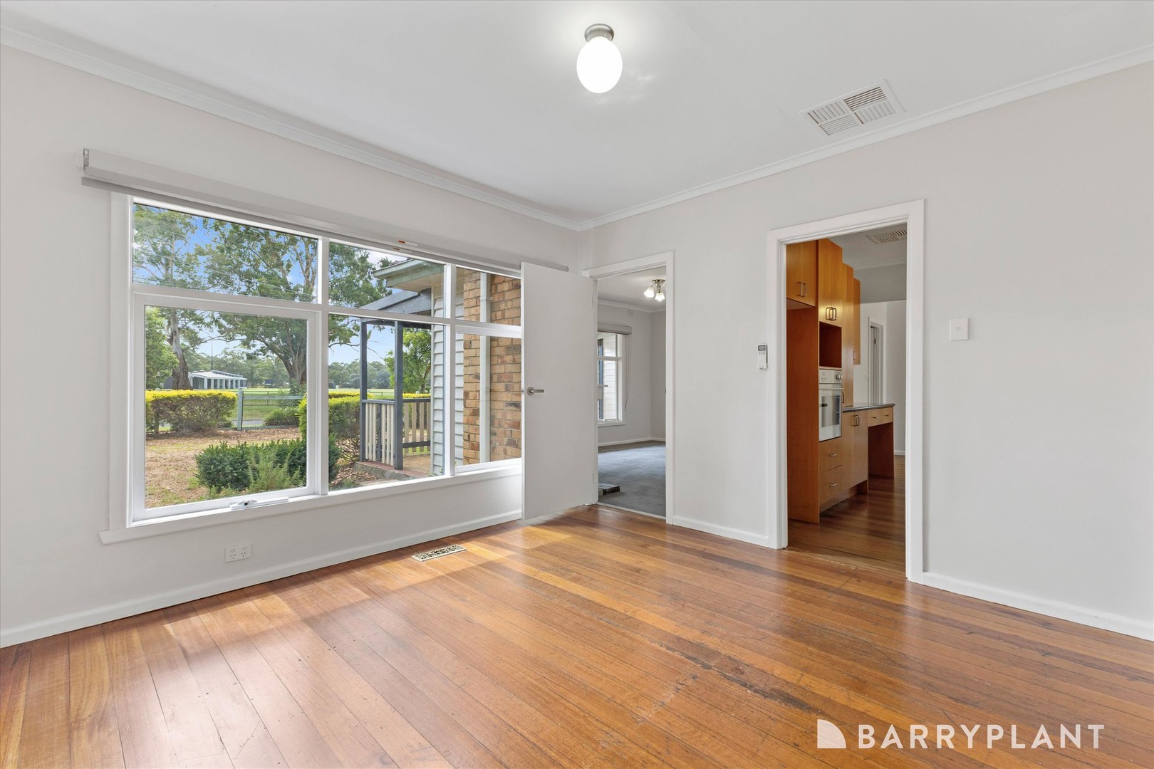 34 Surrey Road West, Croydon, VIC 3136, Croydon - Thumbnail 3