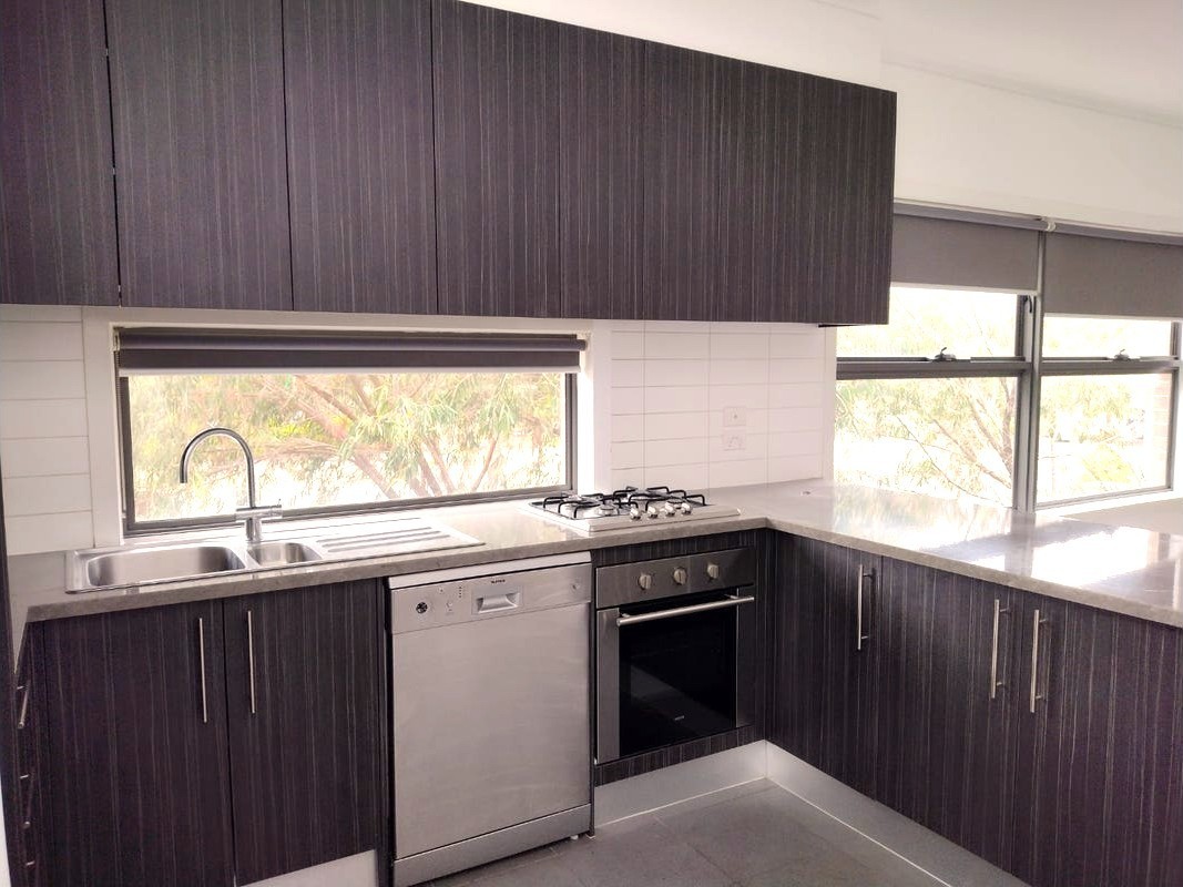 34 The Esplanade, Caroline Springs, VIC 3023, Caroline Springs - Thumbnail 2