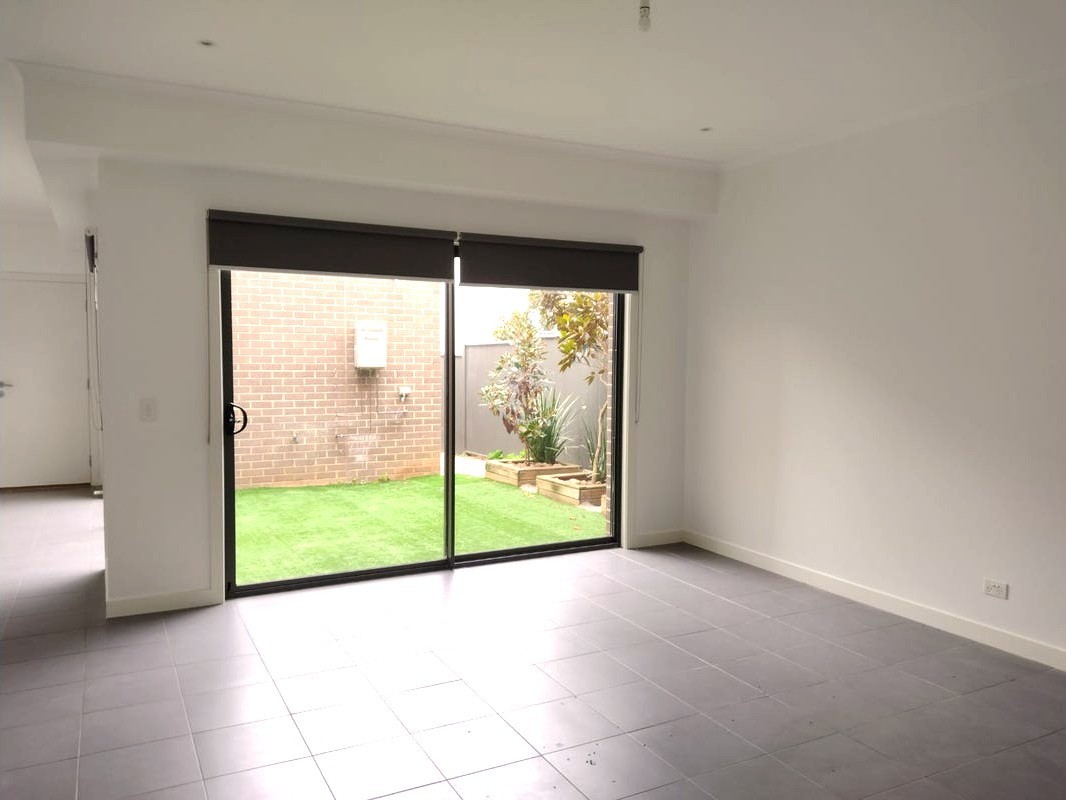 34 The Esplanade, Caroline Springs, VIC 3023, Caroline Springs - Thumbnail 5