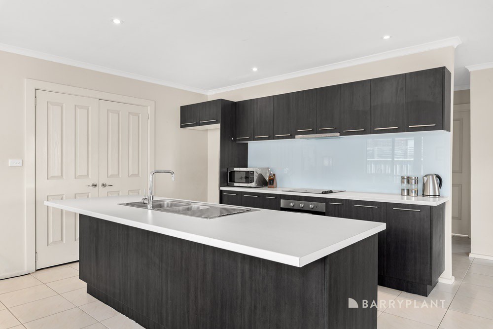 34 Warrawong Circuit, Doreen, VIC 3754 - Thumbnail 2 - 13/02/2025