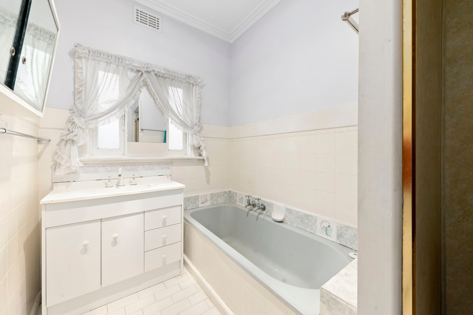 34 Warwick Road, Pascoe Vale, VIC 3044, Pascoe Vale - Thumbnail 5