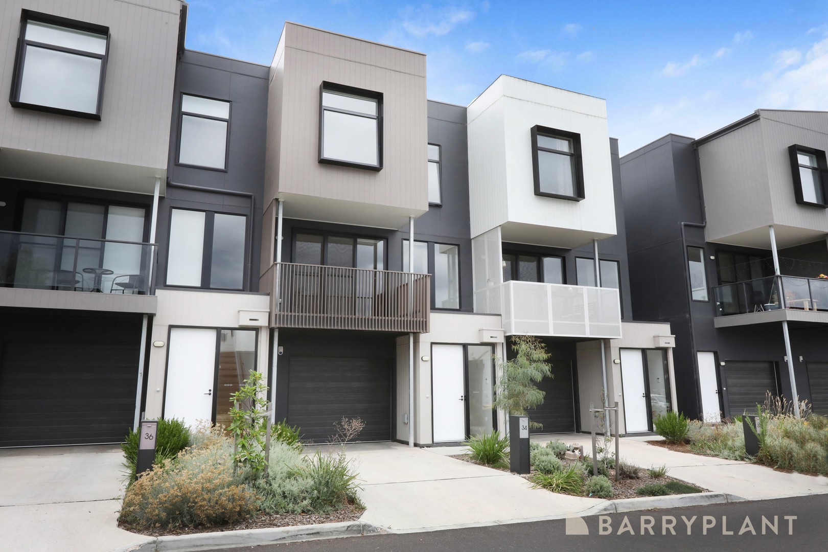 34 Wattlebird Court, Sunshine North, VIC 3020, Sunshine North - Thumbnail 2