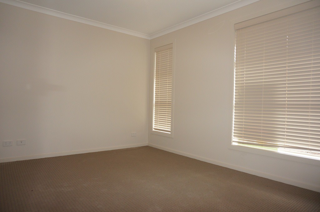 34 Wedmore CrescentSunbury, VIC 3429  - Leased, Sunbury - Thumbnail 5