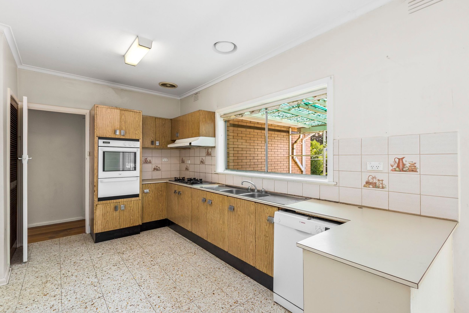 34 Westminster Drive, Avondale Heights, VIC 3034, Avondale Heights - Thumbnail 4