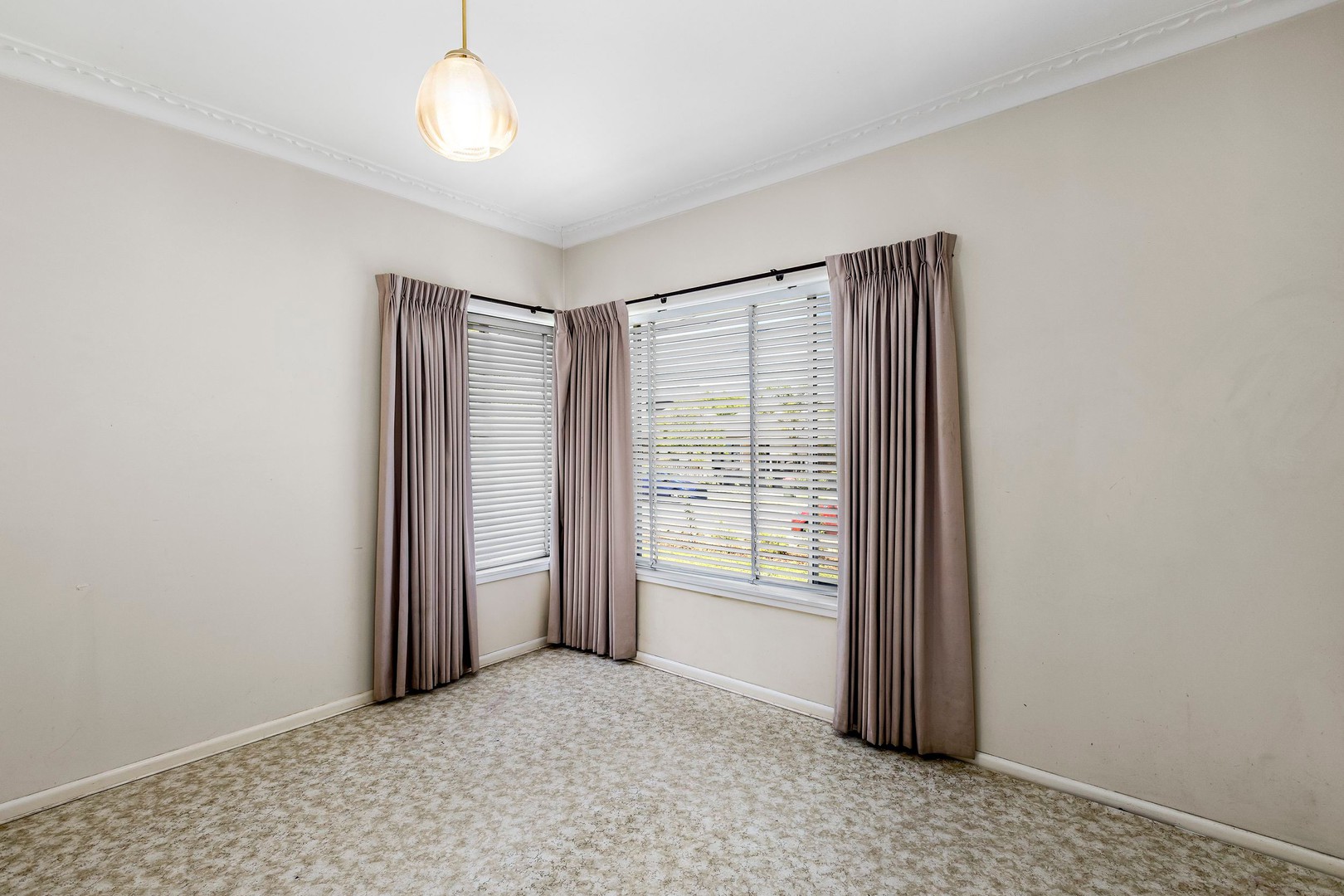 34 Westminster Drive, Avondale Heights, VIC 3034, Avondale Heights - Thumbnail 5