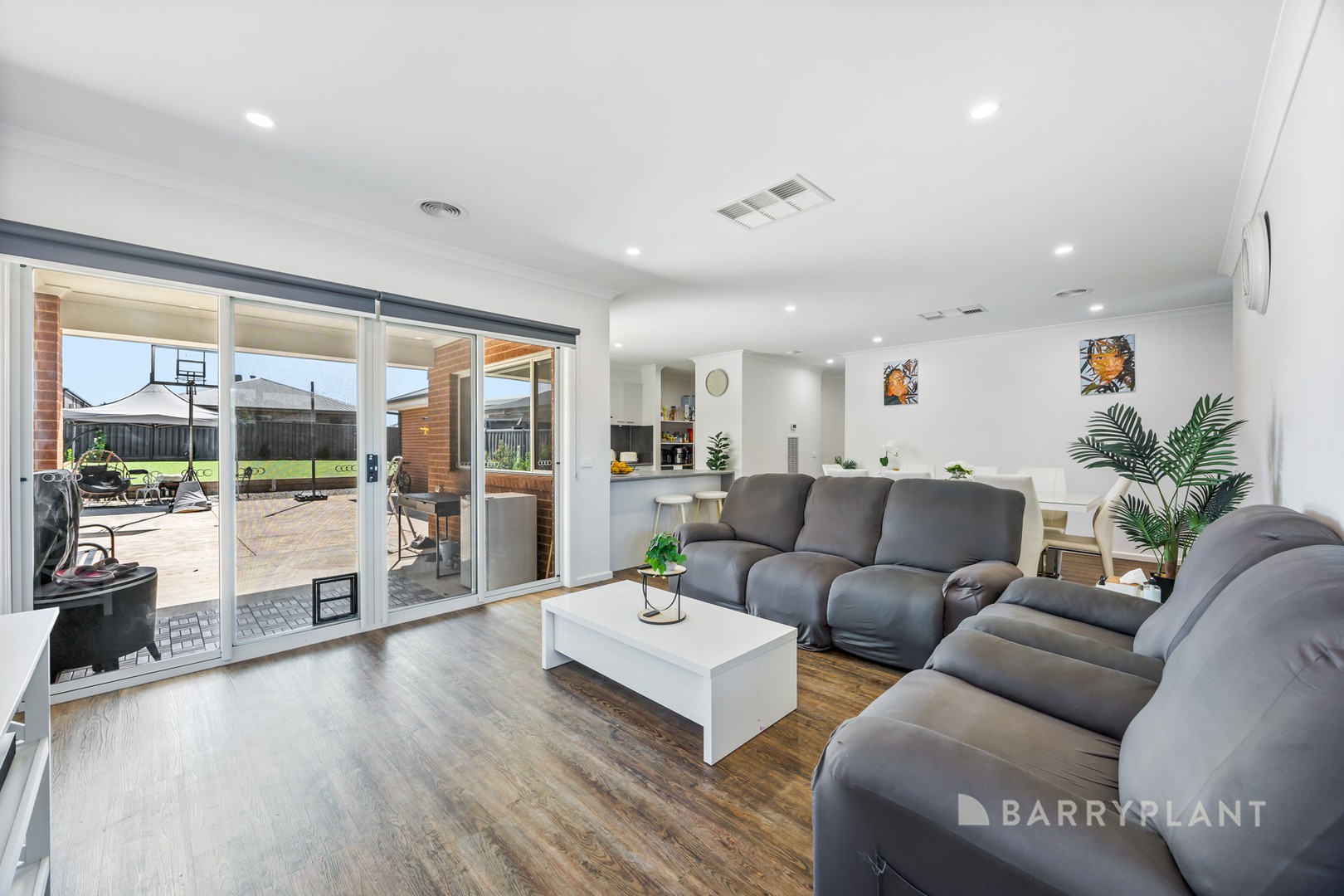 34 Whirrakee Drive, Maryborough, VIC 3465 - Thumbnail 2 - 21/01/2025