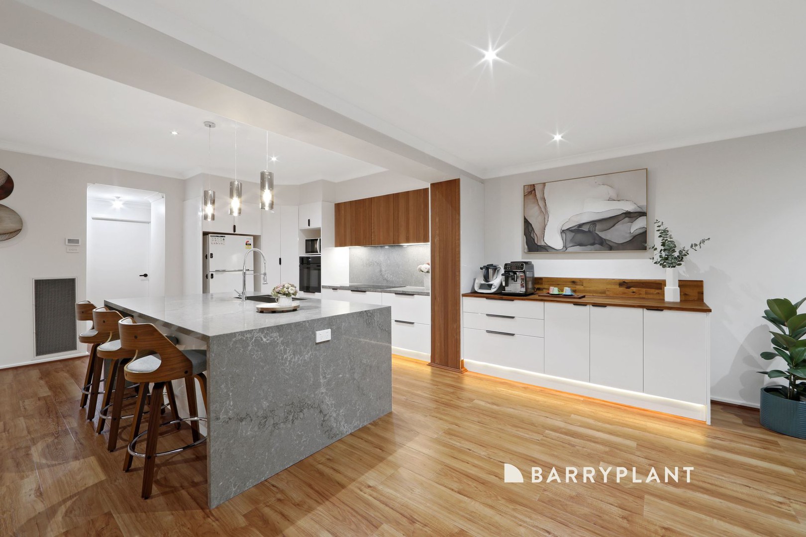 34 Whitecliffe Drive, Rowville, VIC 3178, Rowville - Thumbnail 3