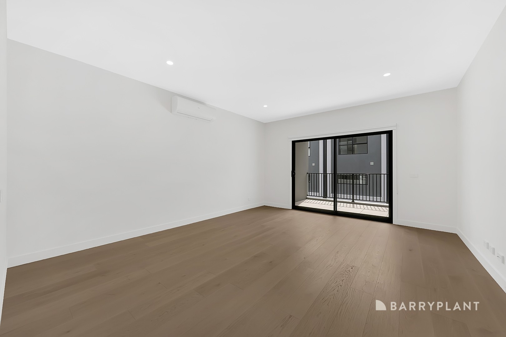 340 Mckimmies Road, Mill Park, VIC 3082, Mill Park - Thumbnail 4