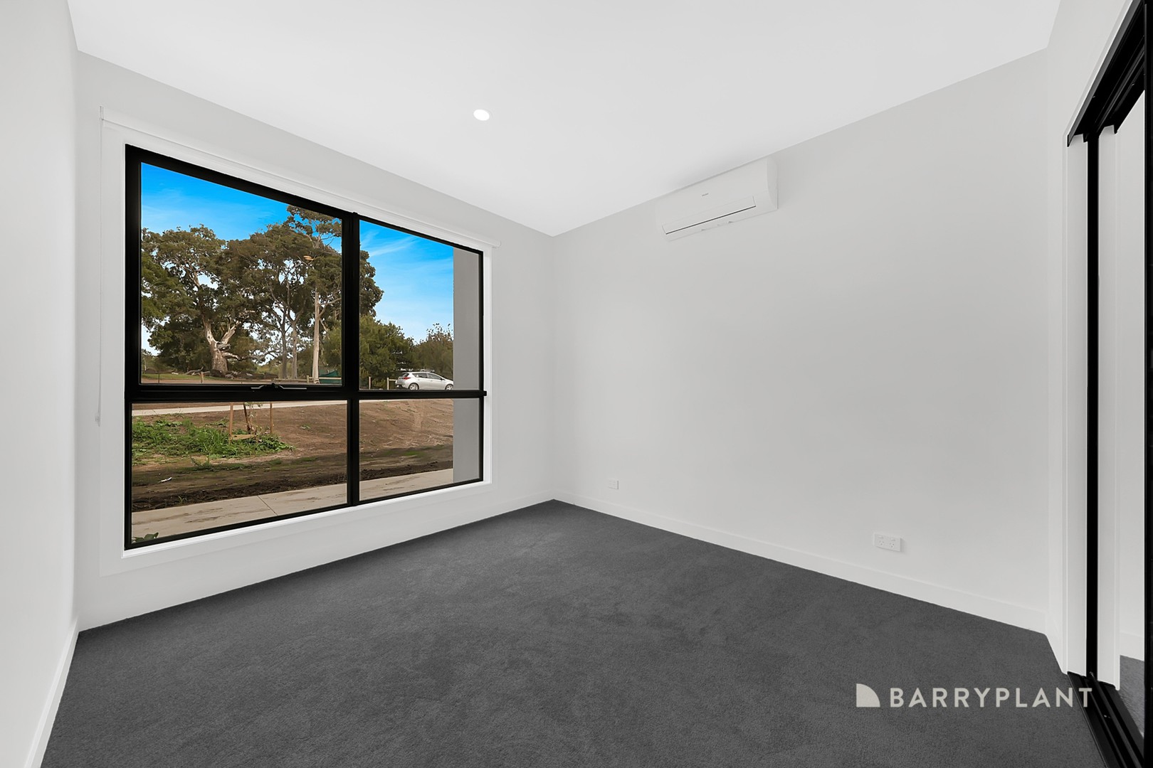 340 Mckimmies Road, Mill Park, VIC 3082, Mill Park - Thumbnail 7