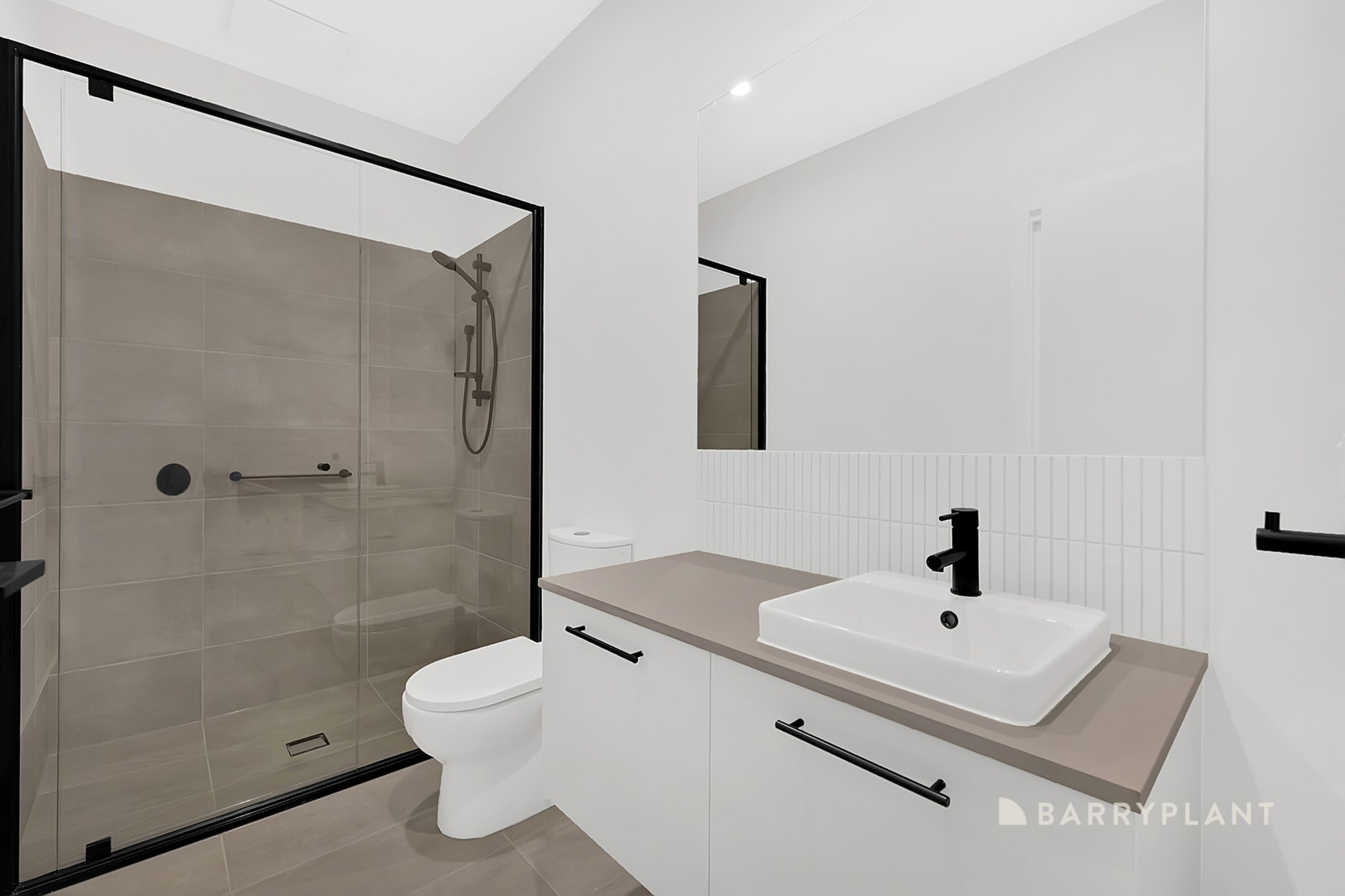 340 Mckimmies Road, Mill Park, VIC 3082, Mill Park - Thumbnail 8