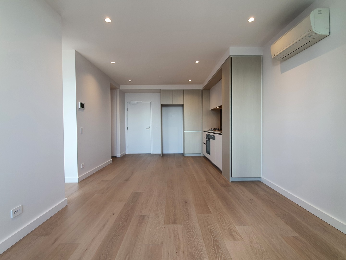 3416/628 FLINDERS Street, Docklands, VIC 3008 - Thumbnail 2 - 03/12/2021