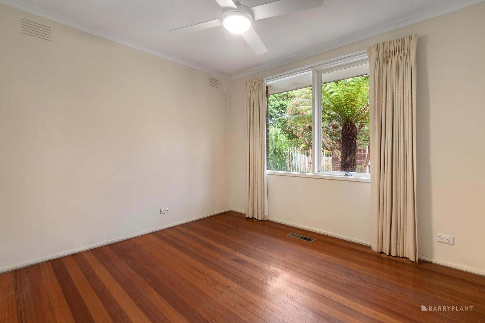 348 Yallambie Road, Yallambie, VIC 3085, Yallambie - Thumbnail 8
