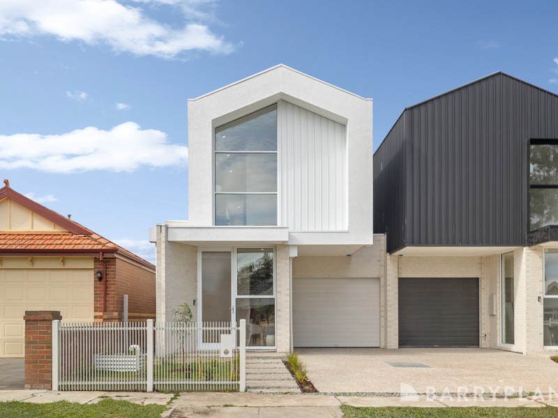 34C Hazel Grove, Pascoe Vale, VIC 3044 - Image - 27/08/2026