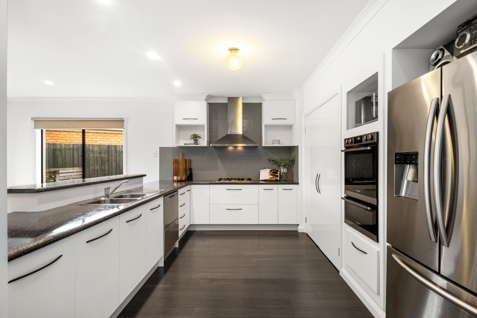 35-37 Paratone Crescent, St Albans Park, VIC 3219, St Albans Park - Thumbnail 2