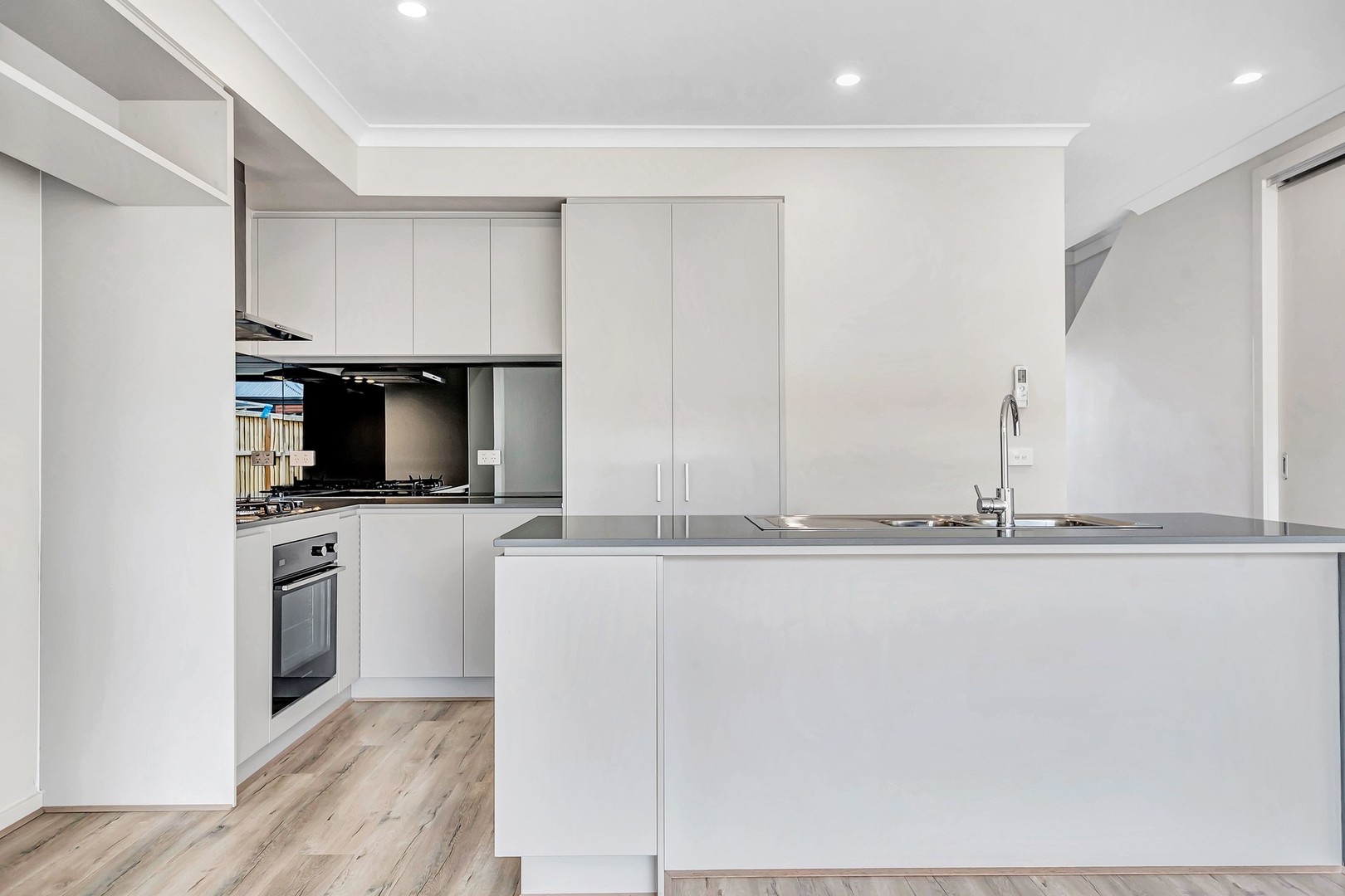 35 Adventure Avenue, Fraser Rise, VIC 3336, Fraser Rise - Thumbnail 4