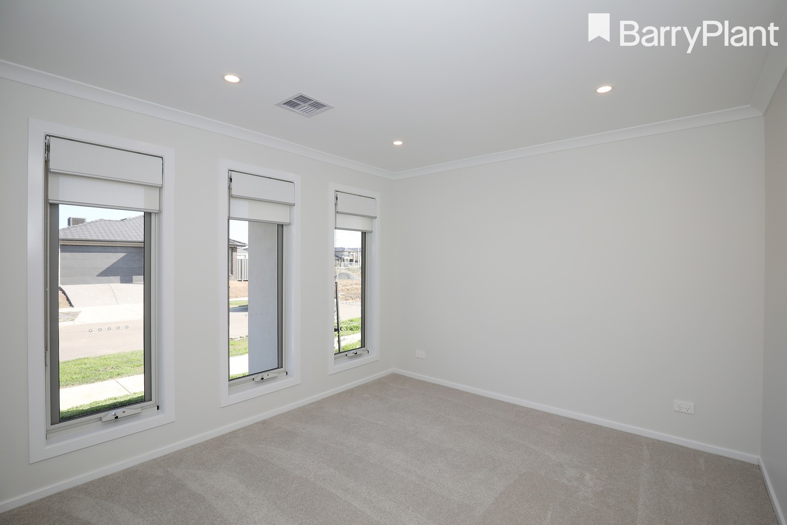35 Aegean StreetClyde North, VIC 3978  - Leased, Clyde North - Thumbnail 8