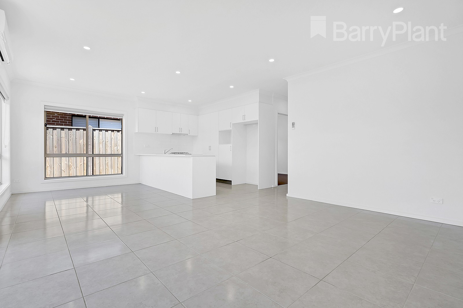 35 Albion Crescent, Mickleham, VIC 3064, Mickleham - Thumbnail 5